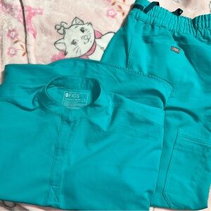 Figs Vibrant Blue Scrub Set